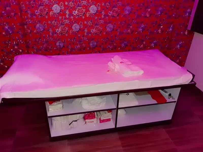 Nirvana Gold Spa - Massage in Bhandup