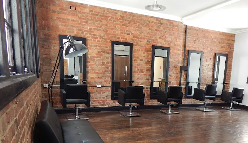Urban Hair Loft