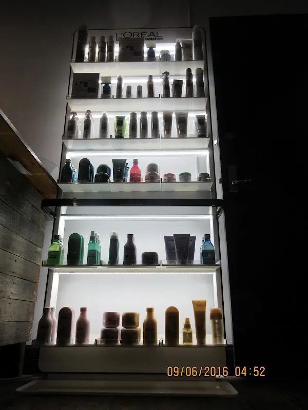 Urban Hair Loft