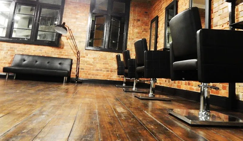 Urban Hair Loft