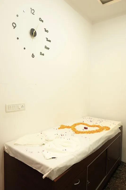 Rosewood Luxury Spa In Andheri East