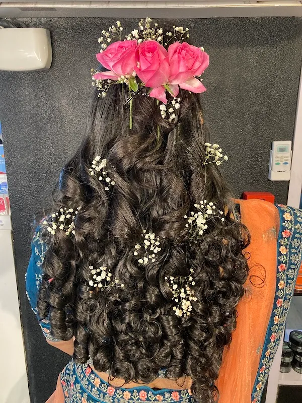 Lakme Salon For Him and Her in Lavelle Road,Bengaluru