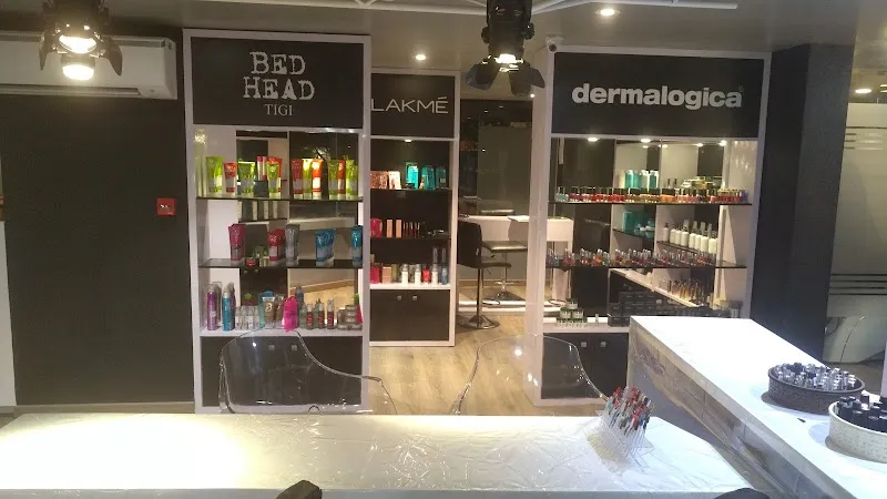 Lakme Salon For Him and Her in Lavelle Road,Bengaluru