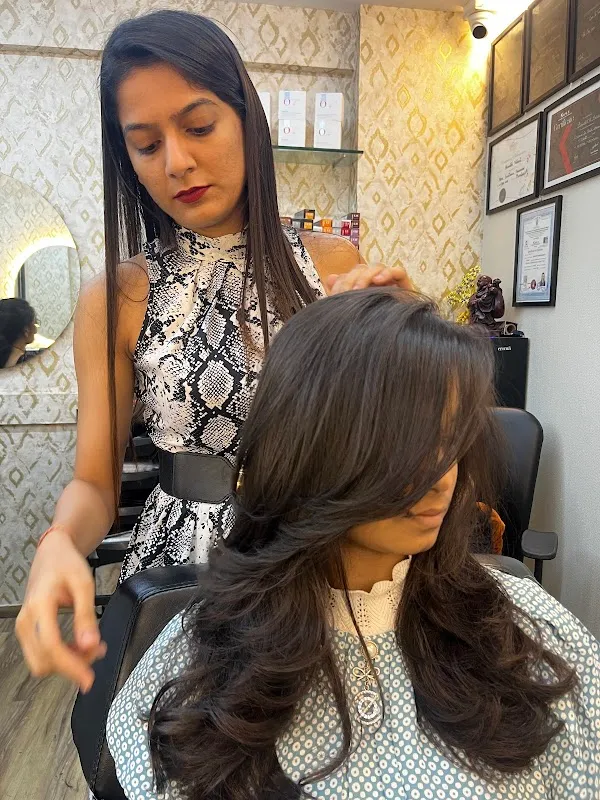 SHRUSHTI'S Hair and Beauty Salon