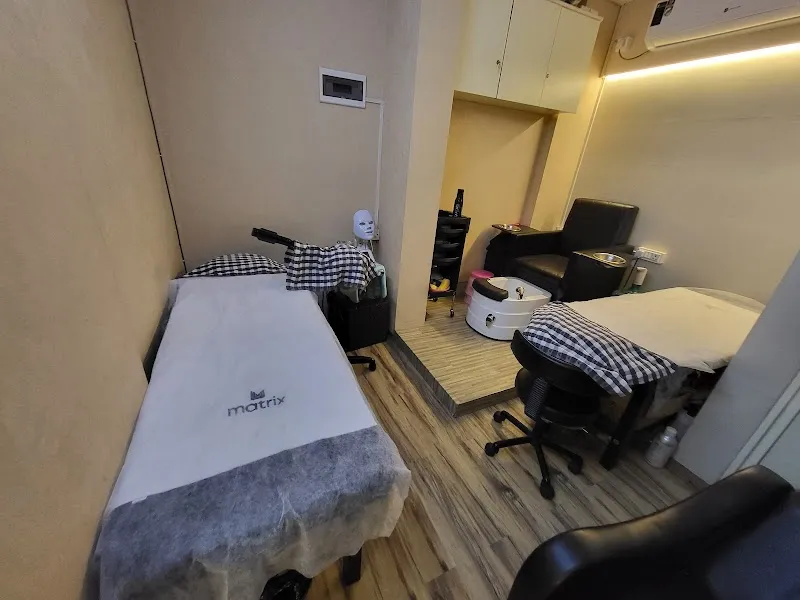 SHRUSHTI'S Hair and Beauty Salon