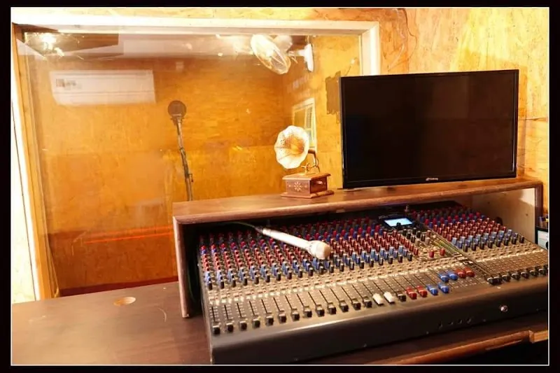 Digitech Recording Studio