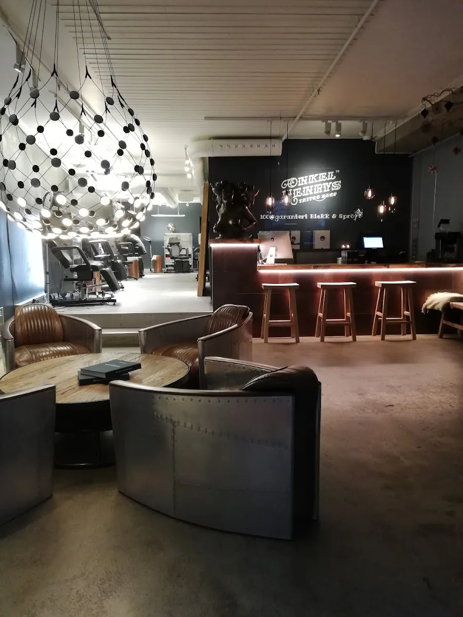 Onkel Henrys Tattoo Shop