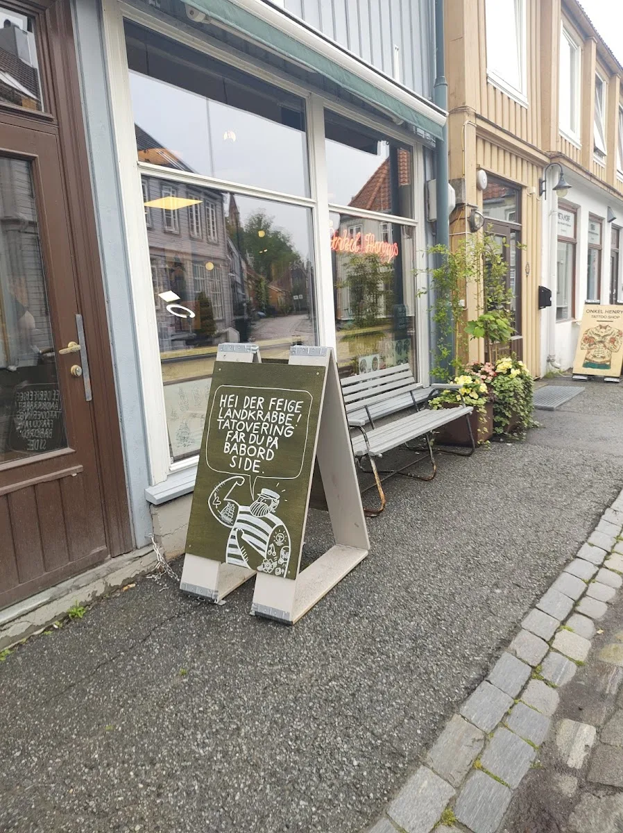 Onkel Henrys Tattoo Shop