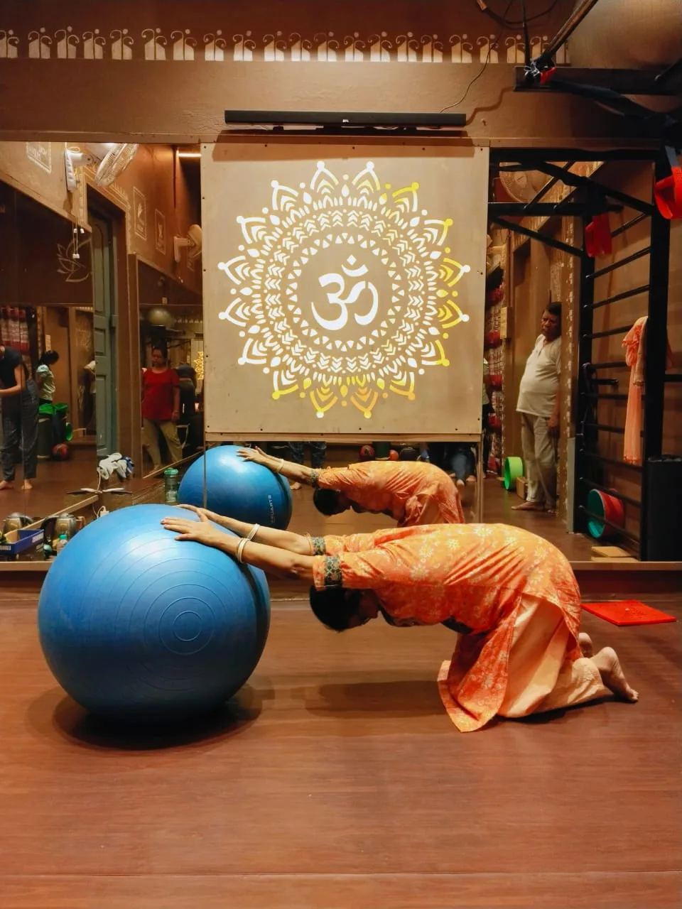 YOG NIWAS
