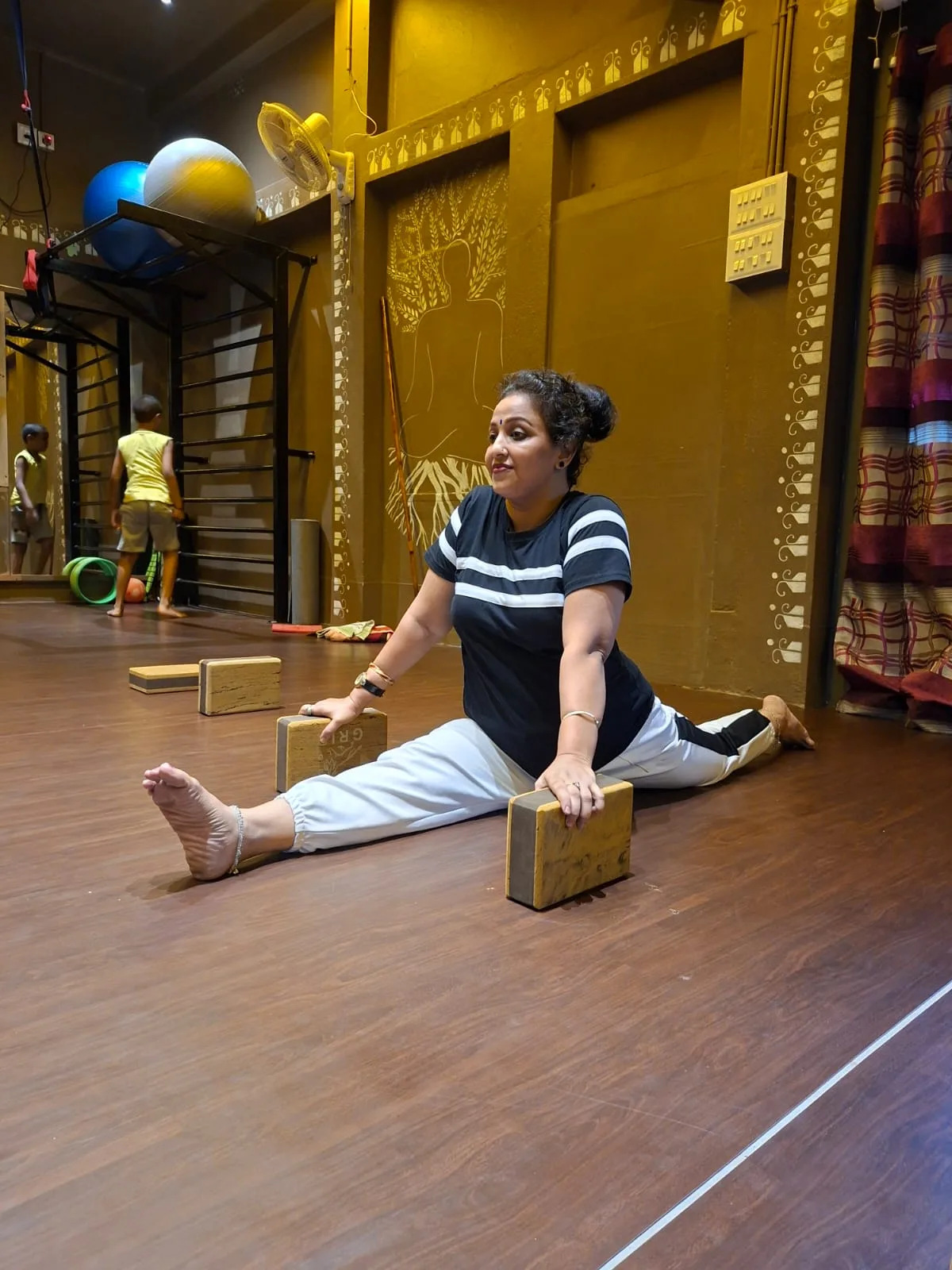 YOG NIWAS