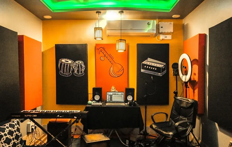 Music Mania Studio (MMS)