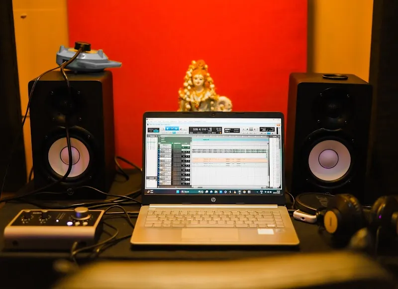 Music Mania Studio (MMS)