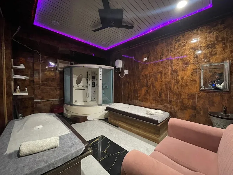 Julie grils spa centre