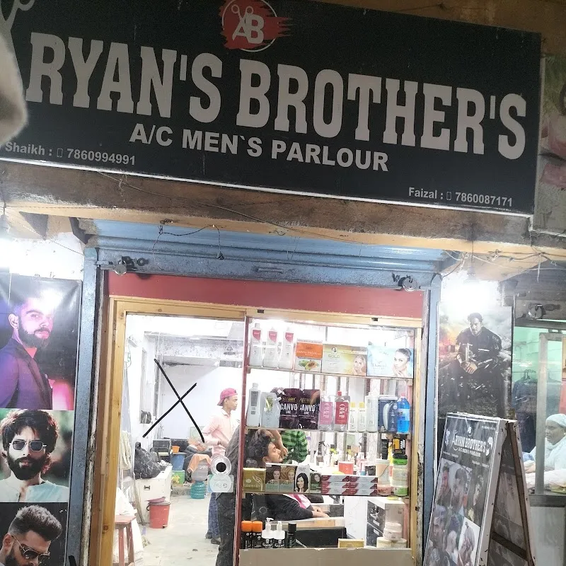 Aryan Brother's Unisex Beauty Salaon & Academy