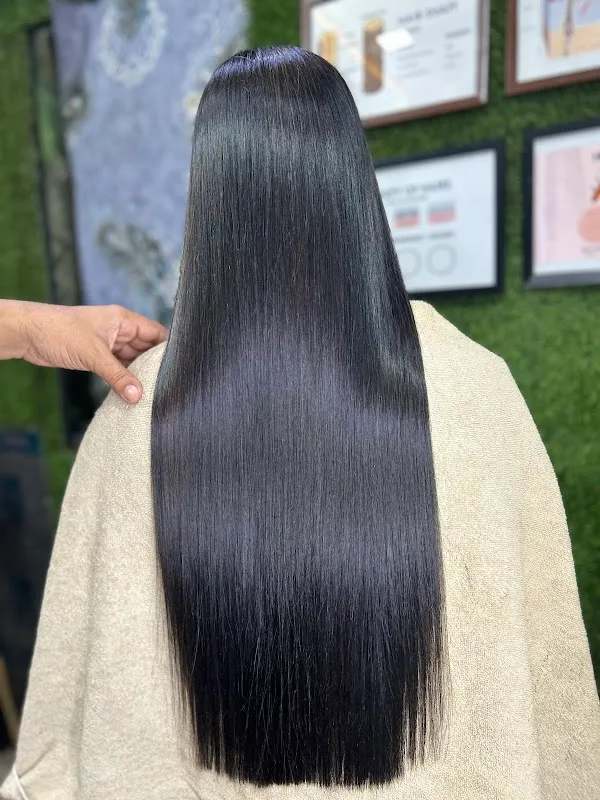 Aryan Brother's Unisex Beauty Salaon & Academy