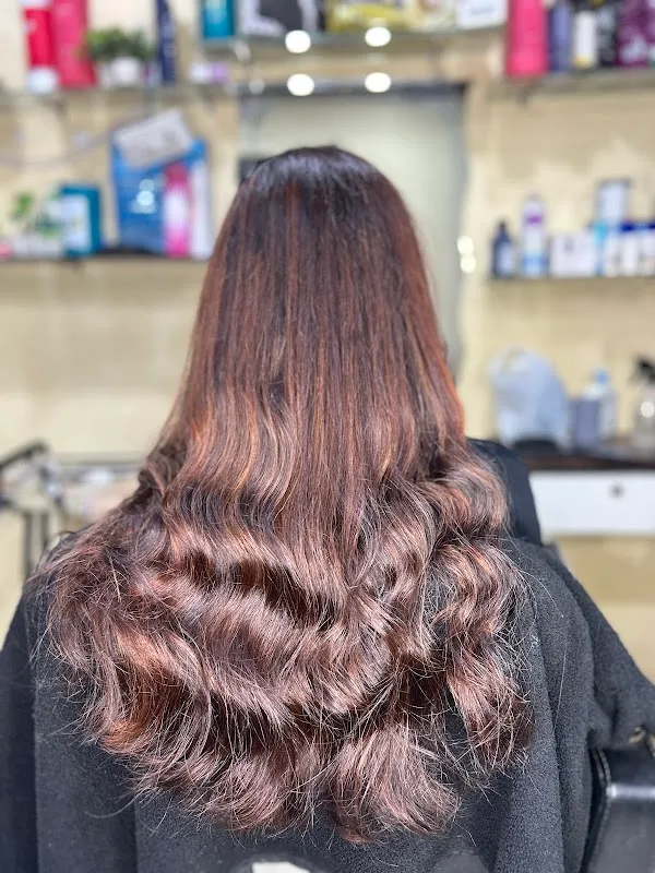 Aryan Brother's Unisex Beauty Salaon & Academy