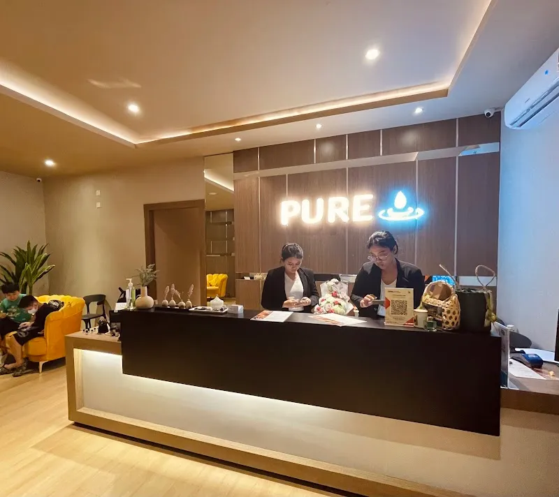 Pure massage & spa