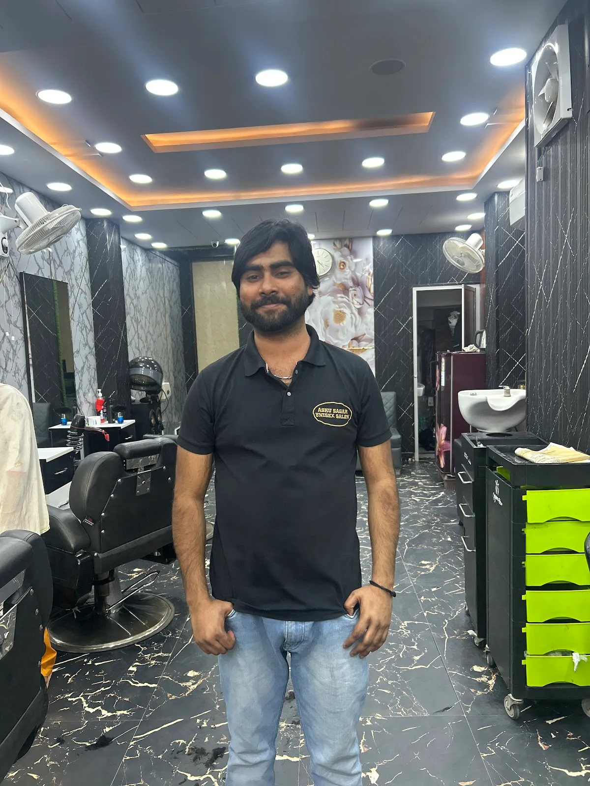 A&S Unisex Family salon