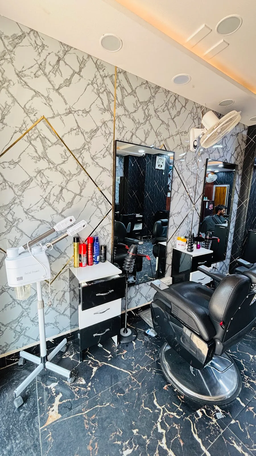 A&S Unisex Family salon