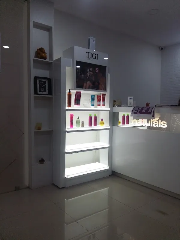 Naturals Salon, Gajuwaka