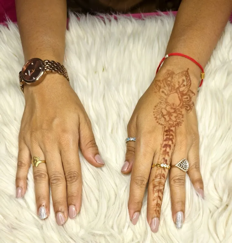 R&R- Refresh Unisex Salon and Rejuvenate Skin Clinic