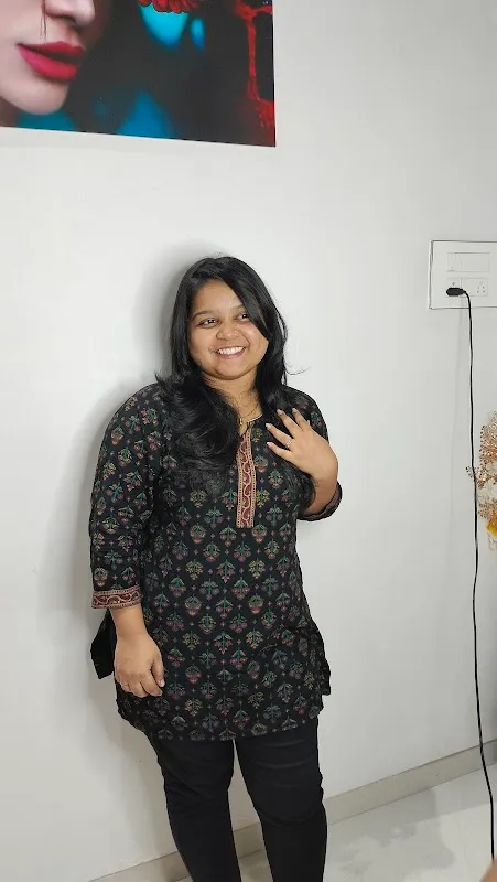 R&R- Refresh Unisex Salon and Rejuvenate Skin Clinic