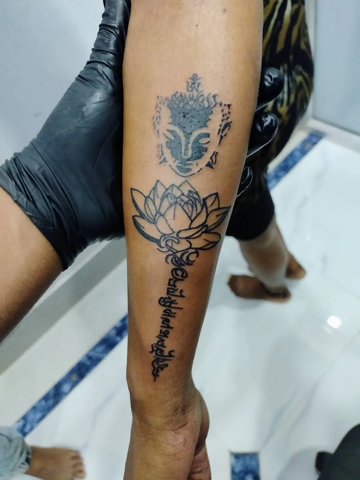 TATTOOS,SS WORLD,DD