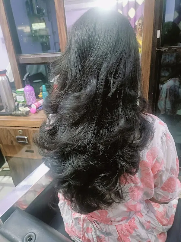 Pratikshaa makeover beauty & hair salon