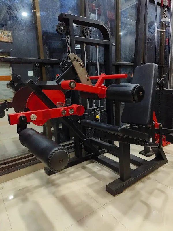 NO LIMITS FITNESS GYM ( UNISEX GYM )