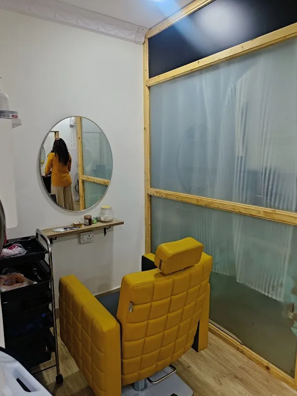 Vive's Craft Unisex Salon