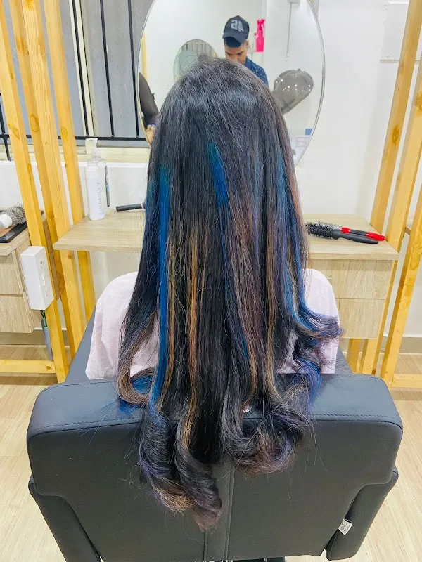 Vive's Craft Unisex Salon