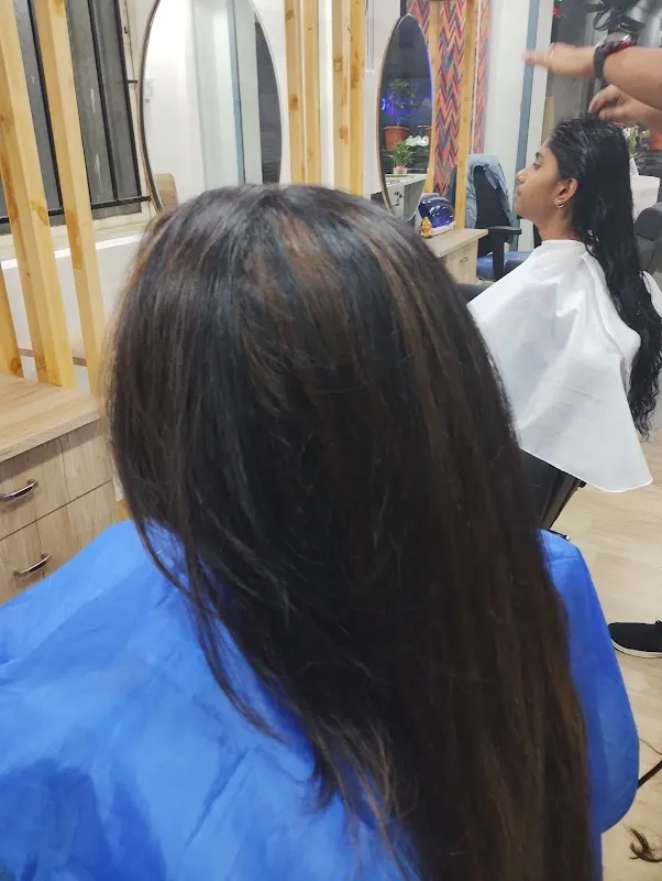 Vive's Craft Unisex Salon