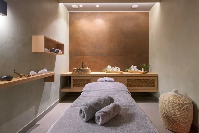 LOTUS SPA - Best Spa in Dwarka I Spa in Dwarka I Massage in Dwarka