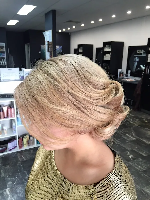 Brooke Fiore Hair & Tanning
