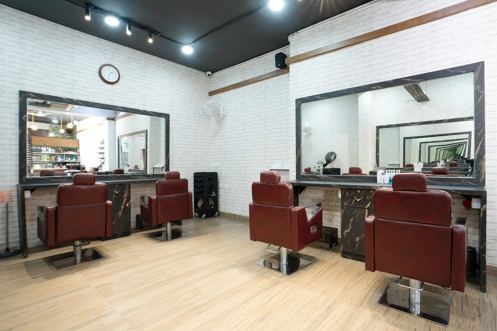Rhapsody Professional | Best Salon in Paschim Vihar