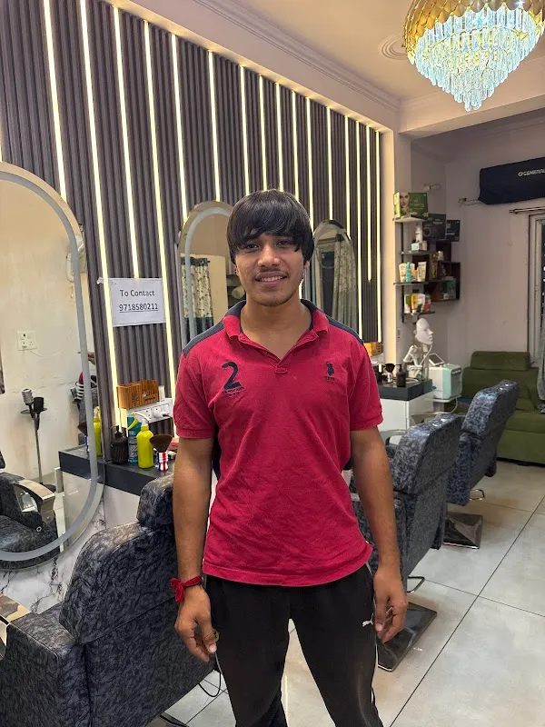 VS THE LOOKS SALON UNISEX MAKEOVER STUDIO