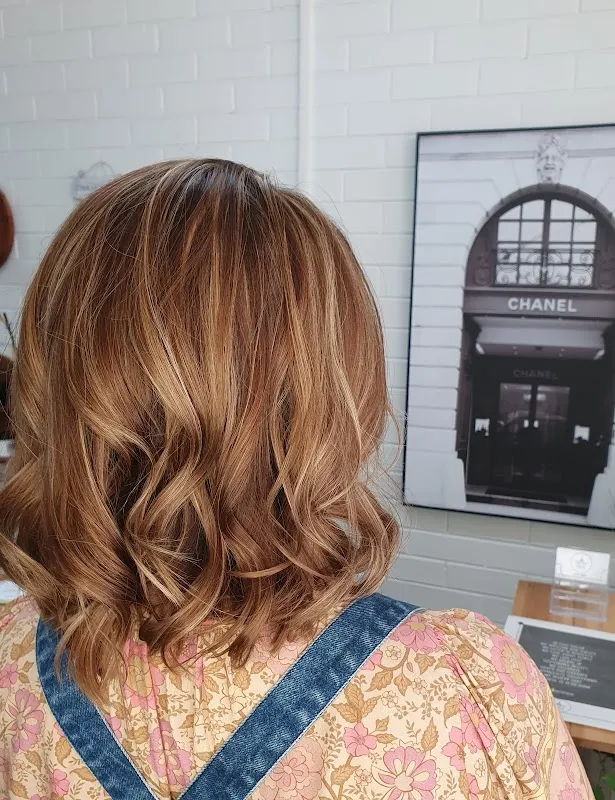 Hair De Paris by Michele