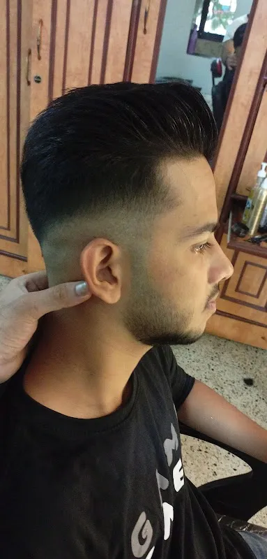 SUFIYAN HAIR STUDIO (UNISEX SALON)