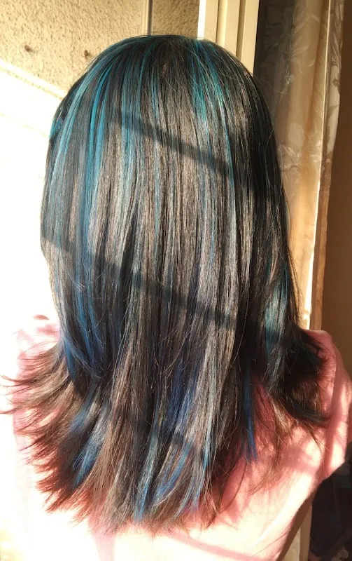SUFIYAN HAIR STUDIO (UNISEX SALON)