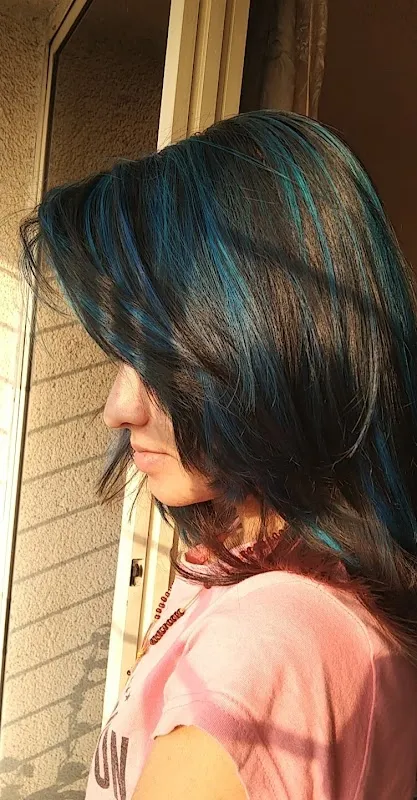 SUFIYAN HAIR STUDIO (UNISEX SALON)
