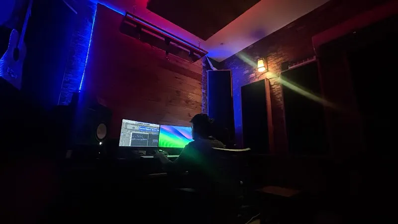 Rolandz records