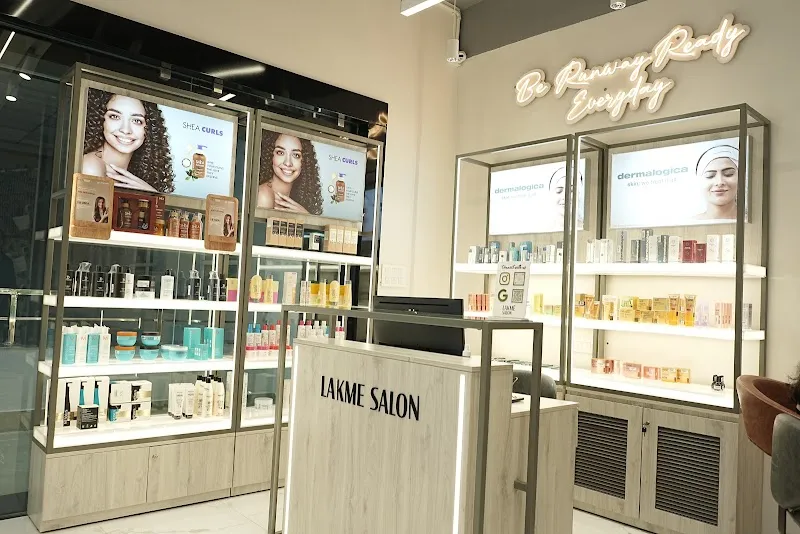 Lakme Salon For Him and Her in Cuttack Road Jharpada,Bhubaneswar