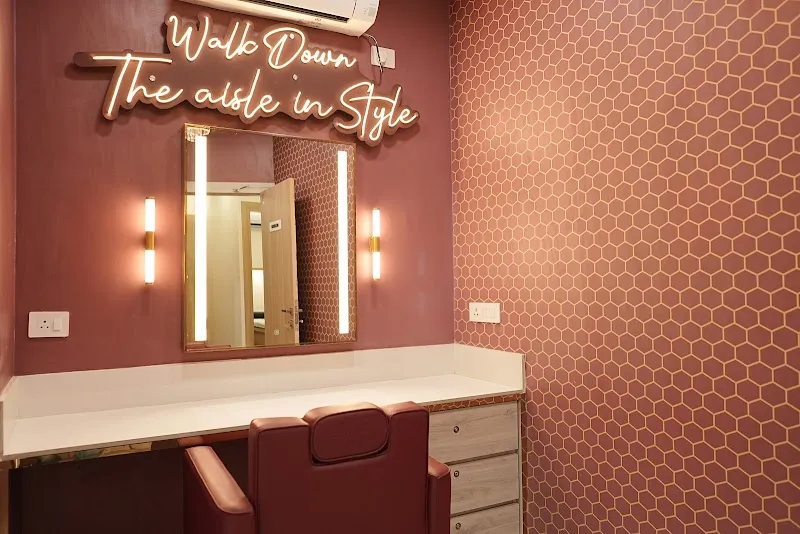 Lakme Salon For Him and Her in Cuttack Road Jharpada,Bhubaneswar