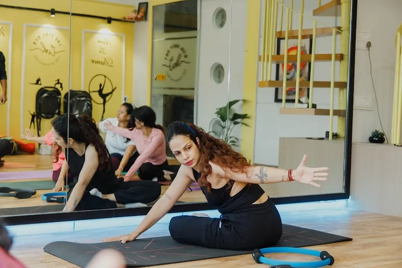 The Vibe Hub – Wellness & Creative Studio | Yoga, Dance, Zumba, Workshops – Dombivli