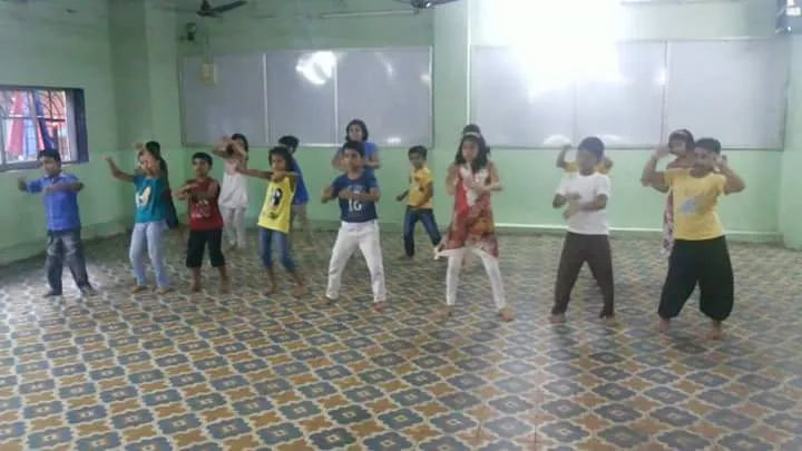 ROCK THE FLOOR DANCE & FITNESS STUDIO