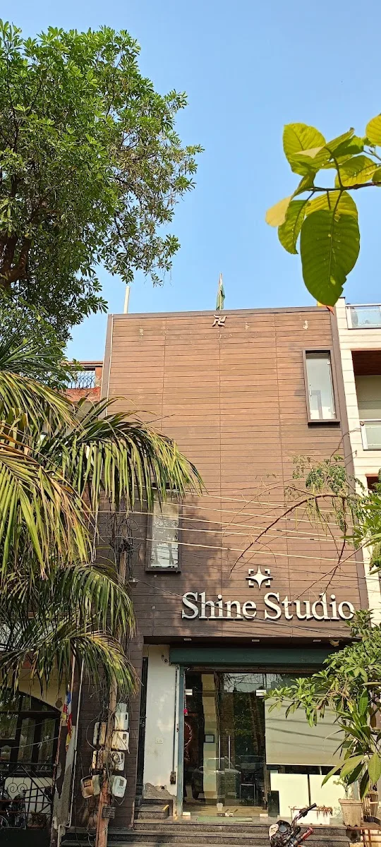 Shine Studio
