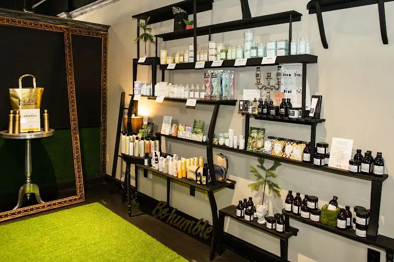The blo Out Lounge & Colour Bar
