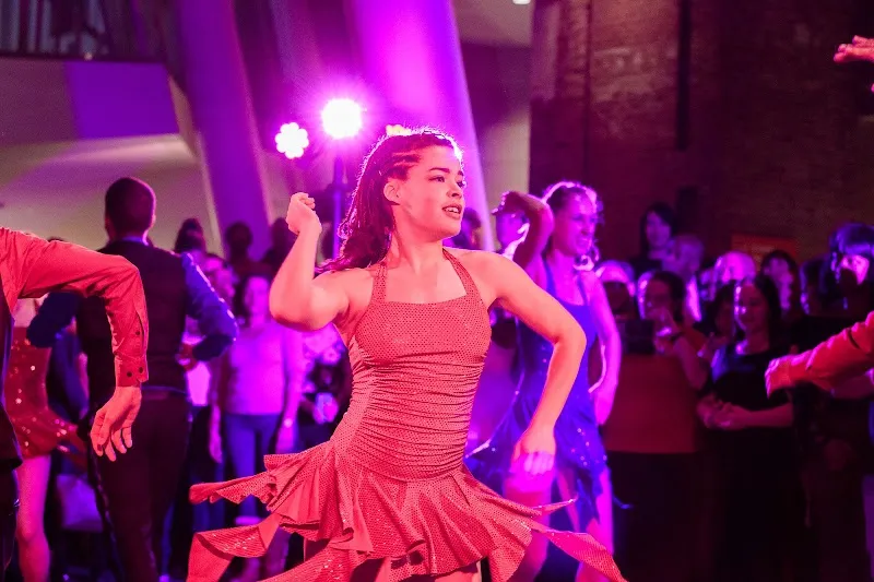 Brussels Dance Project: Salsa Bachata Lindy Hop / Center