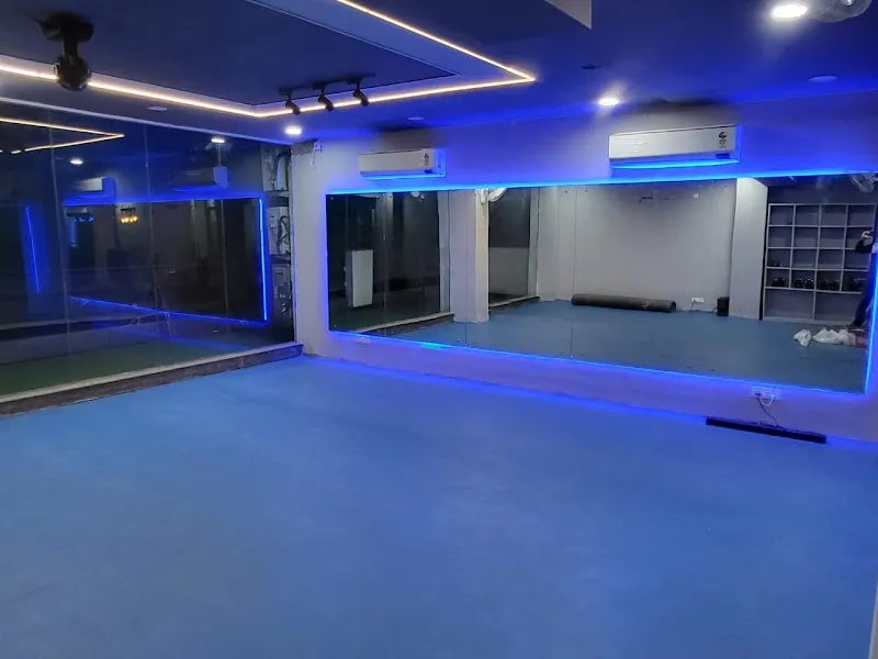 VIBES FITNESS GYM powered by cult.sport
