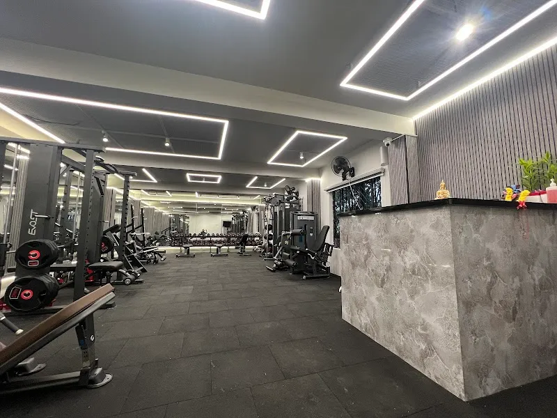LIMITLESS FITNESS GYM